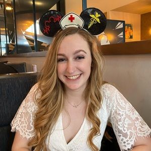 Meet your Posher, Julia